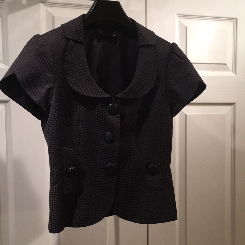Navy blue Tahari skirt suit